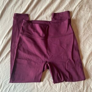Fabletics Trinity Motion365 High Waisted Capri (M)